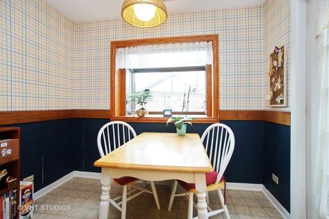 175 Grove Ave #D, Des Plaines, IL 60016 photo 5