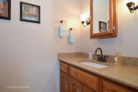 325 Bryce Ct, Bartlett, IL 60103 photo 18