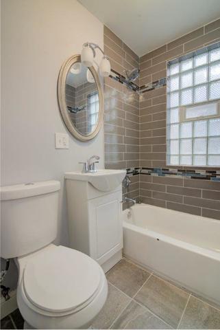 731 E 104th Pl, Chicago, IL 60628 photo 4
