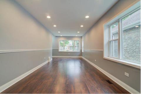 731 E 104th Pl, Chicago, IL 60628 photo 3