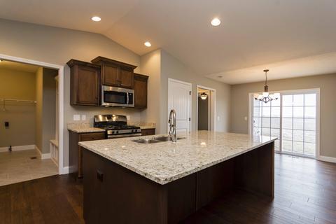 3902 Slate Dr, Champaign, IL 61822 photo 8