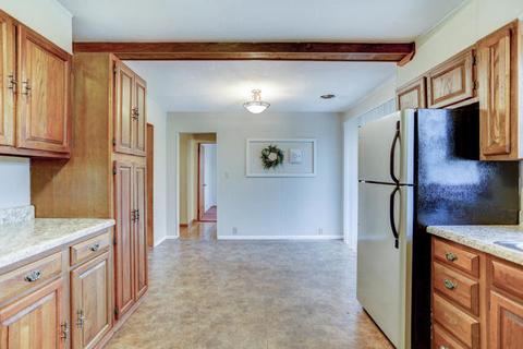 607 E Broadway St, Tolono, IL 61880 photo 10