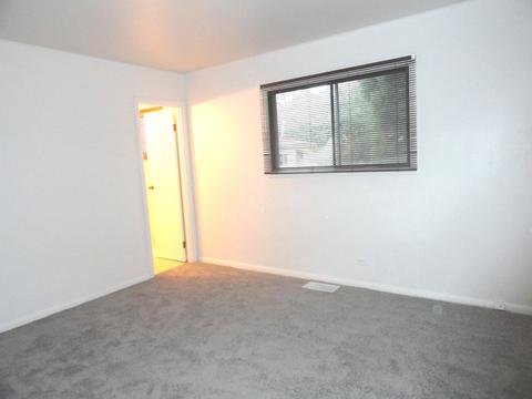 206 Sarah Ct, Wheeling, IL 60090 photo 13