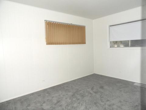 206 Sarah Ct, Wheeling, IL 60090 photo 15
