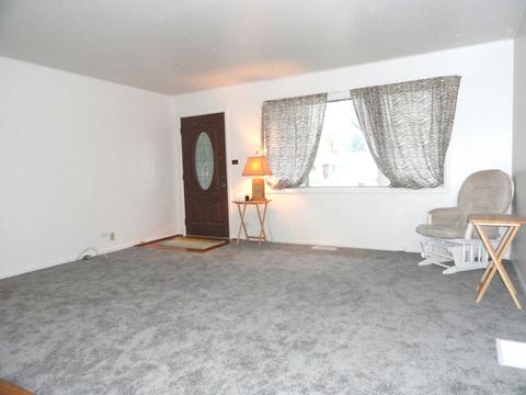 206 Sarah Ct, Wheeling, IL 60090 photo 5