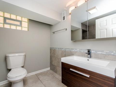614 E 100th Pl, Chicago, IL 60628 photo 8