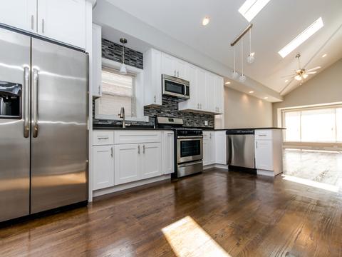614 E 100th Pl, Chicago, IL 60628 photo 2