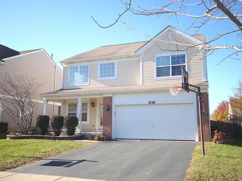 1751 Ellington Dr, Aurora, IL 60503 photo 1