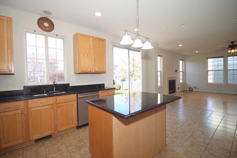1751 Ellington Dr, Aurora, IL 60503 photo 6
