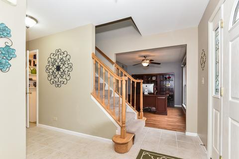 71 Cold Spring Ct, Aurora, IL 60506 photo 3