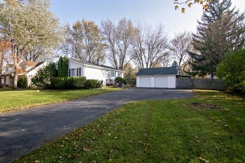 303 12th St, Wheeling, IL 60090 photo 1