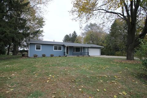 170 E Rickard Dr, Oswego, IL 60543 photo 1