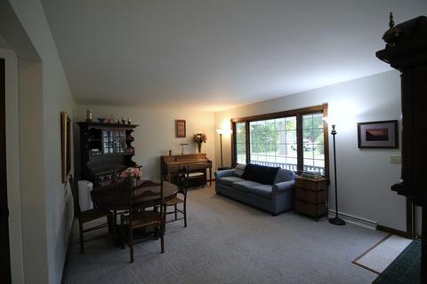 170 E Rickard Dr, Oswego, IL 60543 photo 4