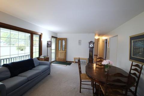 170 E Rickard Dr, Oswego, IL 60543 photo 3