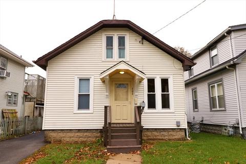 704 North Ave, Aurora, IL 60505 photo 2