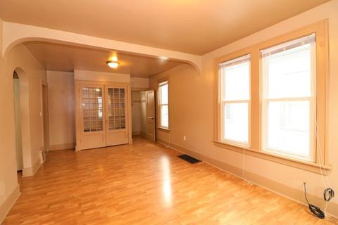 704 North Ave, Aurora, IL 60505 photo 8
