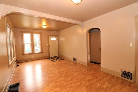 704 North Ave, Aurora, IL 60505 photo 7