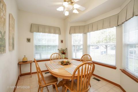381 Bay Dr, Itasca, IL 60143 photo 8