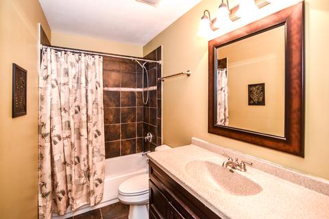 1719 Highview Ave, Mchenry, IL 60050 photo 14