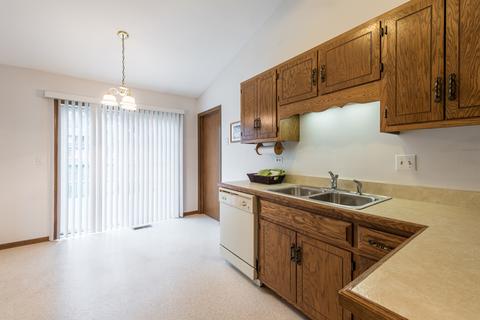 1402 Elm St, Wheaton, IL 60189 photo 10