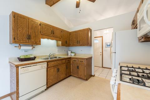 1402 Elm St, Wheaton, IL 60189 photo 9