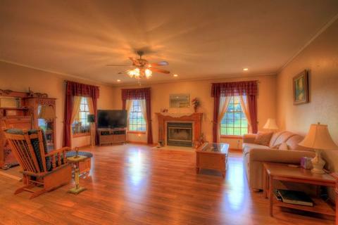 2485 First St, Mansfield, IL 61854 photo 4