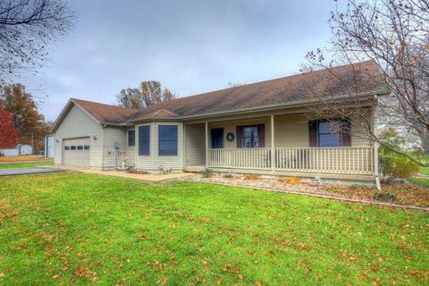 2485 First St, Mansfield, IL 61854 photo 2