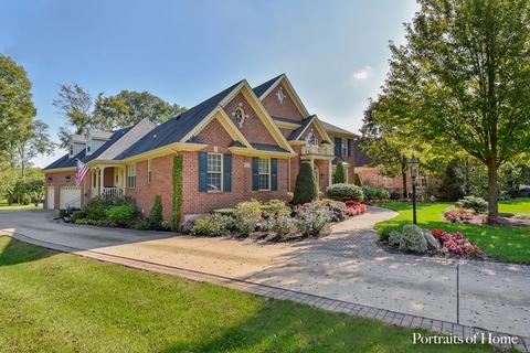 1227 Glencoe St, Wheaton, IL 60187 photo 2