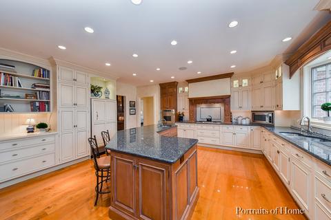 1227 Glencoe St, Wheaton, IL 60187 photo 9