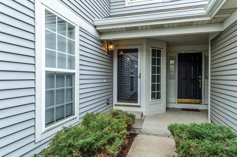 135 Millers Xing, Itasca, IL 60143 photo 2