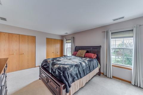 135 Millers Xing, Itasca, IL 60143 photo 16