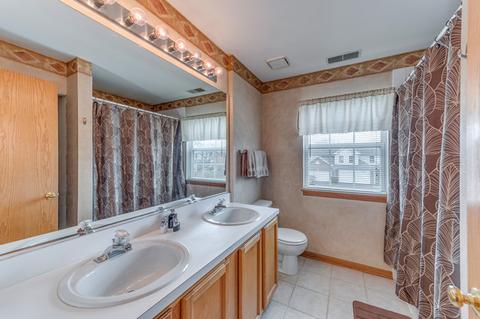 135 Millers Xing, Itasca, IL 60143 photo 21
