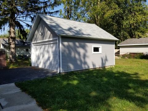 935 Logan Ave, Elgin, IL 60120 photo 2