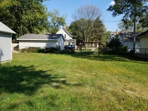 935 Logan Ave, Elgin, IL 60120 photo 3