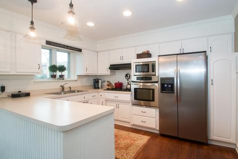 1013 James Ct, Wheaton, IL 60189 photo 8