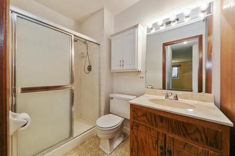 1464 Stonebridge Cir #E4, Wheaton, IL 60189 photo 8