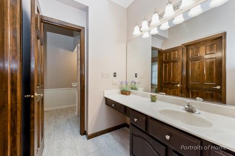 555 Longfellow Dr, Wheaton, IL 60189 photo 15