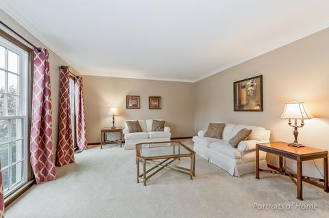 555 Longfellow Dr, Wheaton, IL 60189 photo 3
