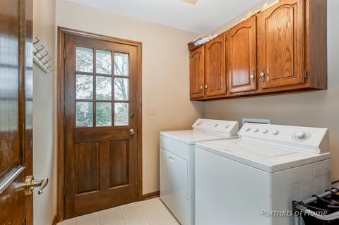 555 Longfellow Dr, Wheaton, IL 60189 photo 22