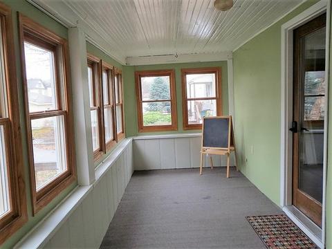 415 E Chamberlin St, Dixon, IL 61021 photo 9