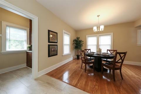 404 Crescent St, Wheaton, IL 60187 photo 5