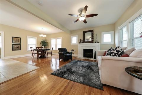 404 Crescent St, Wheaton, IL 60187 photo 8