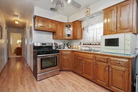 16942 Anthony Ave, Hazel Crest, IL 60429 photo 3