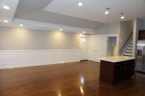 370 E 89th St, Chicago, IL 60619 photo 4