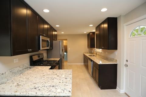 8930 Forestview Rd, Evanston, IL 60203 photo 2