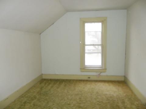 304 E 3rd St, Rock Falls, IL 61071 photo 10