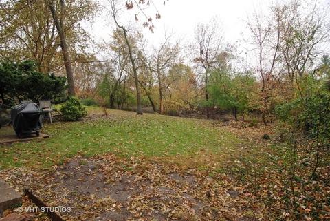 8705 Circle Dr, Brookfield, IL 60513 photo 3