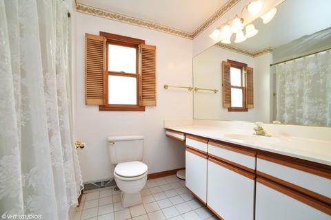 285 Windsor Dr, Bartlett, IL 60103 photo 14
