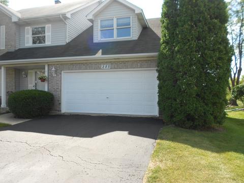 285 Windsor Dr, Bartlett, IL 60103 photo 2