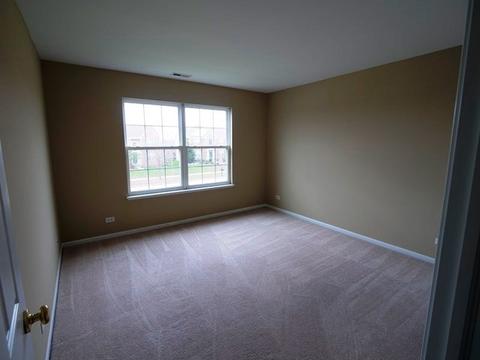 657 Biltmore Dr, Bartlett, IL 60103 photo 13